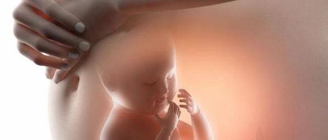 胎儿|孕期的一个习惯,导致胎儿''花式绕颈'',医生没办法只能剖了