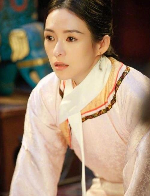 天生|章子怡首部电视剧《上阳赋》新剧照，天生骨相好，上镜真的不一样