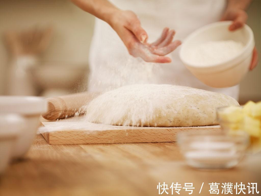 办法|面粉怕热，夏天总是长虫子，2个办法轻松解决，能保存一年还新鲜