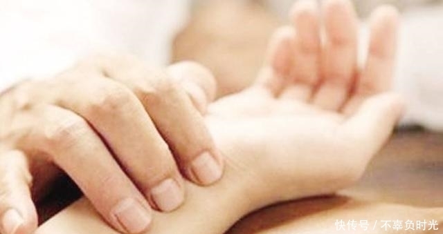 百病|湿气重百病缠身，平时多吃这3种食物，清除湿毒，大肚腩也没了！