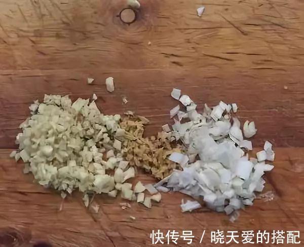 做法|油泼面的做法,太香太劲道,来两碗!!