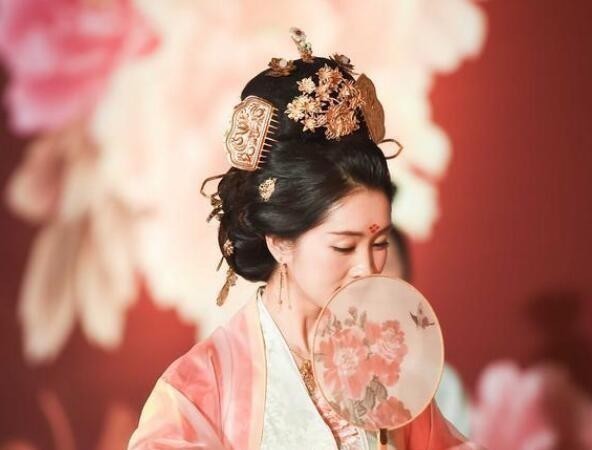 大学士&村姑说出上联,直接为难住了大学士,回到家后小丫鬟却对出下联