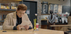 |搞笑GIF段子:妈妈,我不要学拳击,有个女孩老打我