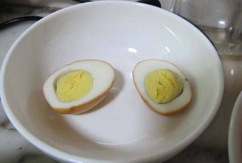 饮食习惯|大蒜是高血脂的发物？医生：若想血脂平稳，4种食物劝你少吃