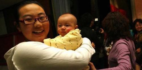 受精卵|中国第一个试管婴儿，现今已经31岁了，那么她跟普通人有何不同