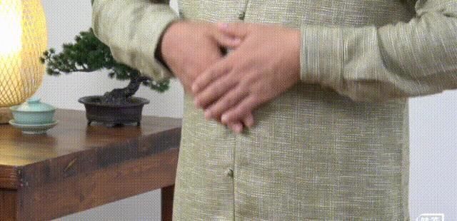 眼袋大显老10岁,每天坚持这个方法,不仅能除眼袋,还能调脾胃