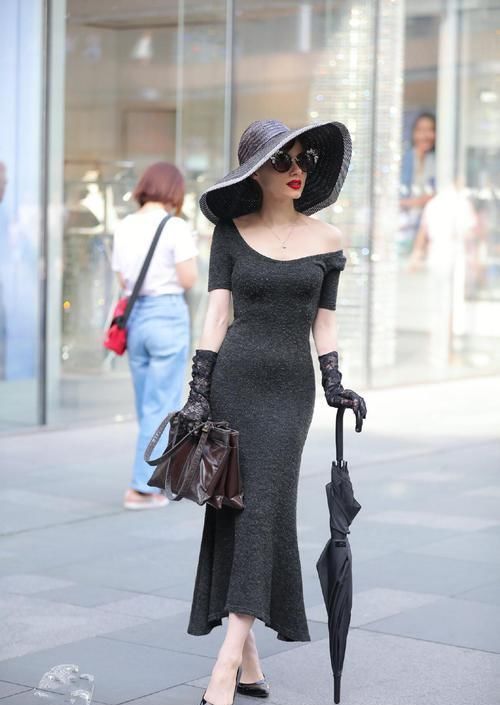 品味|30多岁的姐姐，打扮时髦品味高，想找个伴很难吧