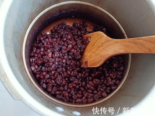 我家豆沙从不买,只需3步,香甜柔软亮晶晶,比买的好吃又放心