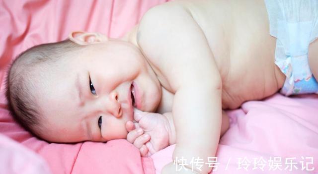 尺码|6个月宝宝哭闹不停,一查尿路感染,你还敢这样换尿不湿吗?