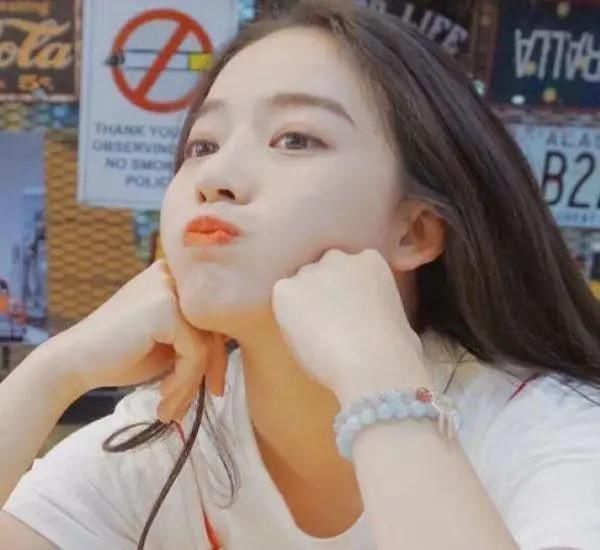 学生|女生脸的“尺寸”变得越来越大多半是这“3习惯”,学生党趁早改