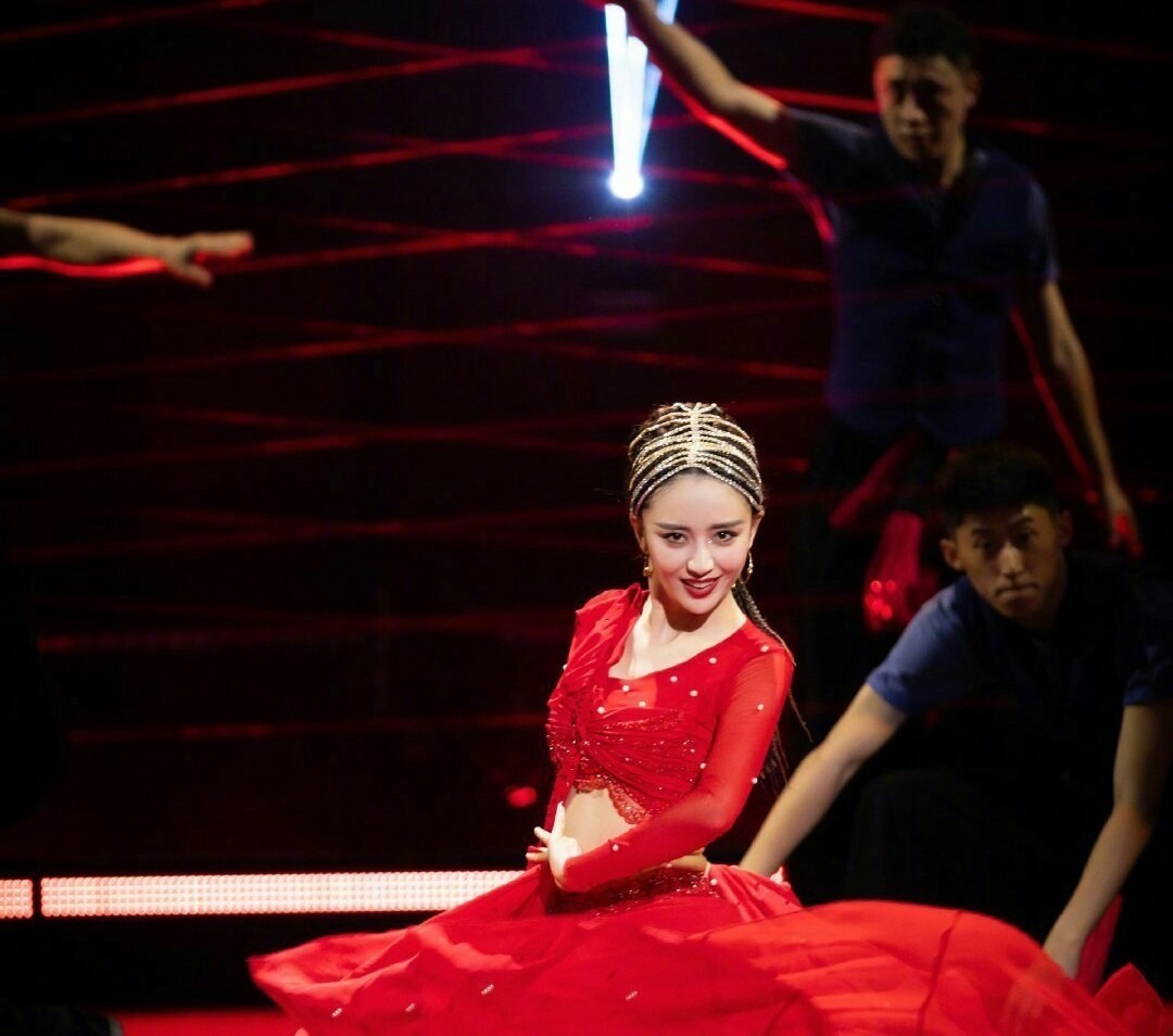 佟丽娅金晨孟美岐罗一舟齐聚, 2021年最美综艺《舞蹈生》名场面来袭