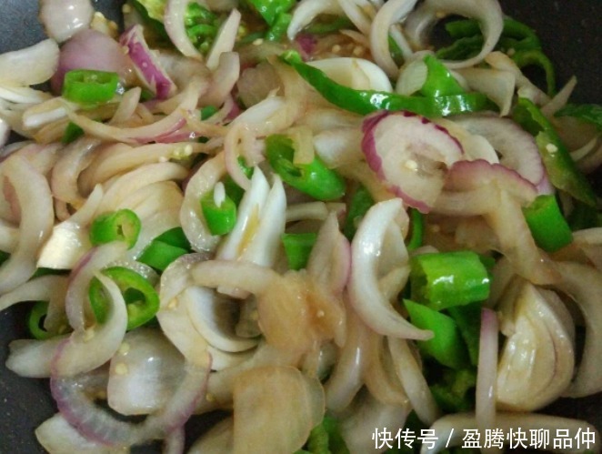 洋葱和此物一起炒，等于“血管清洁工”，软化血管，血管也通畅了