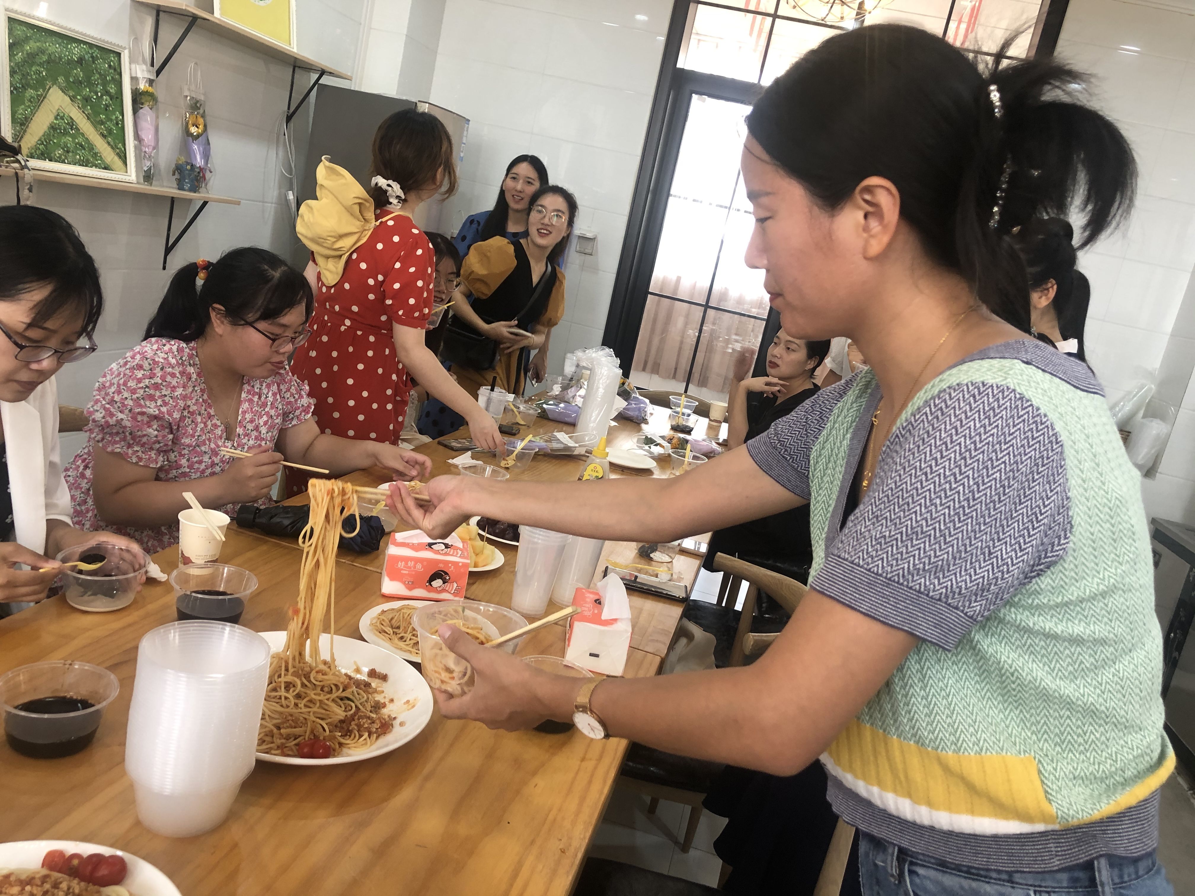 香山小学|迎接教师节，郑州市香山小学学生花式“告白”：向老师致敬