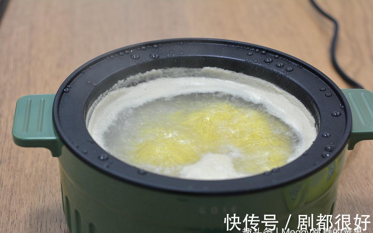 凉水|秋天多喝这2款小米粥,特适合儿童和体弱的人,养胃补气健脾