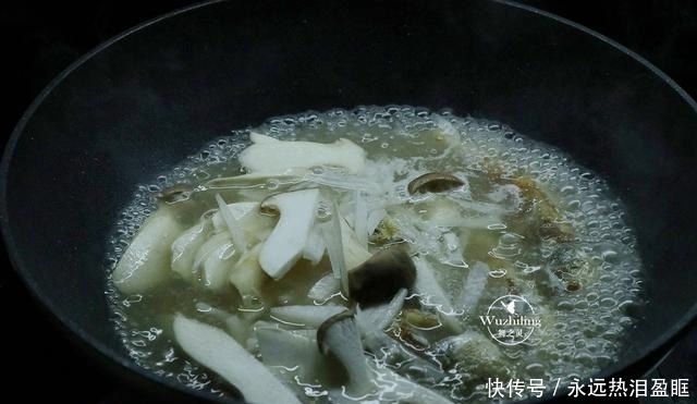 营养|煮面时多加一种食材,营养又好消化,孩子有食欲,妈妈也安心