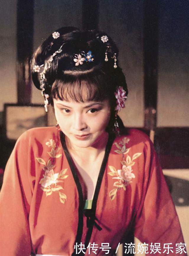 父子之间!尤三姐的难言之隐:为什么非柳湘莲不嫁?她根本说不出口原因