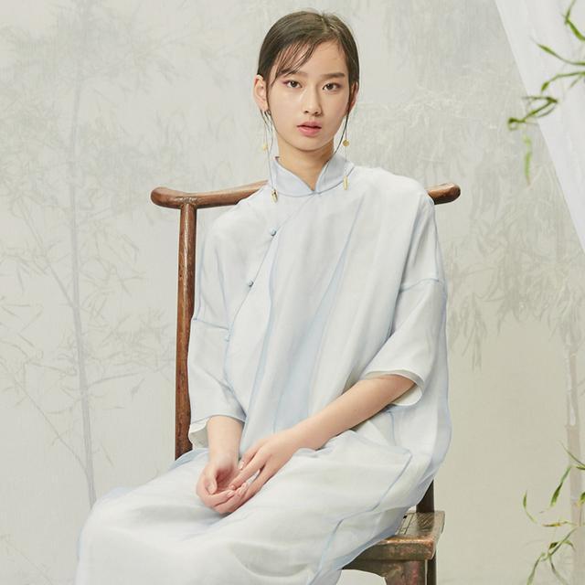 真丝 改良中式服装穿出你不一样的气质