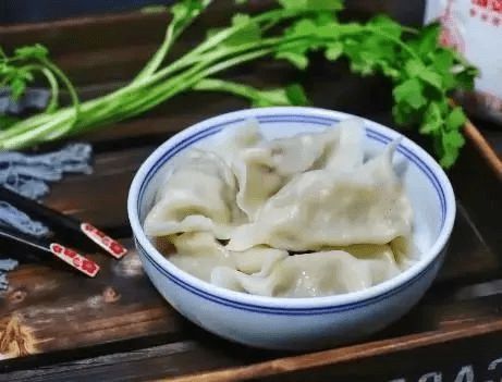 饺子|被称“菜中皇后”,夏天吃正当时,6毛钱一斤,补钙是鸡蛋的5倍