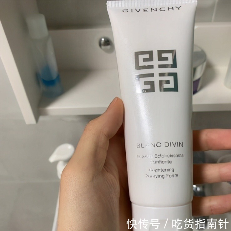 妮维雅|2021年,你用什么洗面奶?有哪些温和去黑头的洗面奶?