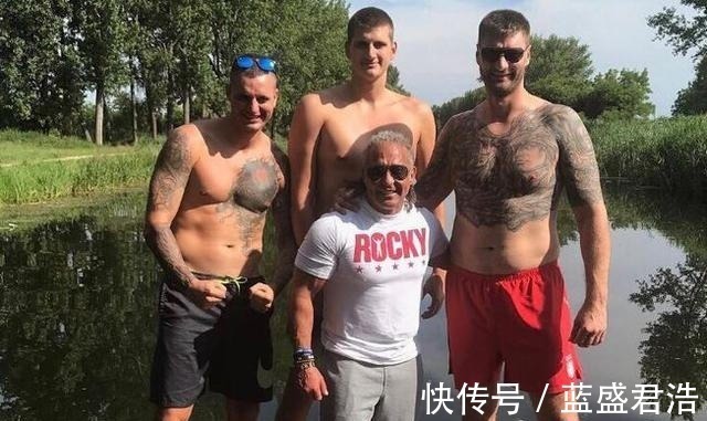 更衣室|认怂了巴特勒表示自己没有辱骂约基奇,当时骂的是掘金队教练!