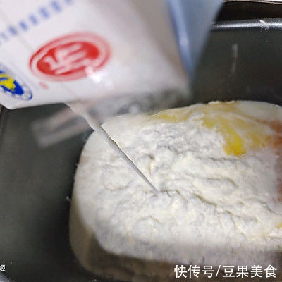 想要吃得健康，还是得吃法式蒜香小餐包