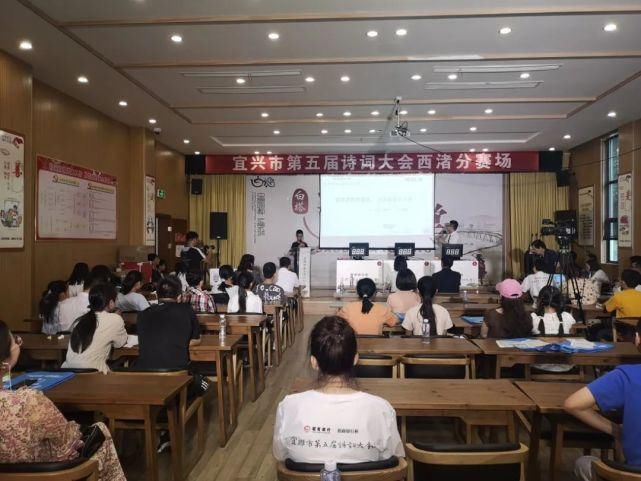 传统文化|辽宁大连的她也来参加诗词大会，还拿了西渚分赛场冠军