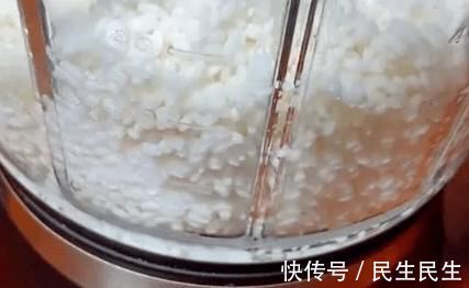 吃面包不如吃它,无须烤箱,放碗中一蒸,筋道暄软,比面包还好吃