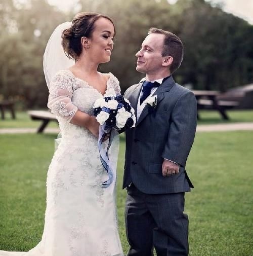 内森|侏儒夫妻生下二宝,这段爱情童话证明:世界没有矮人这一说法