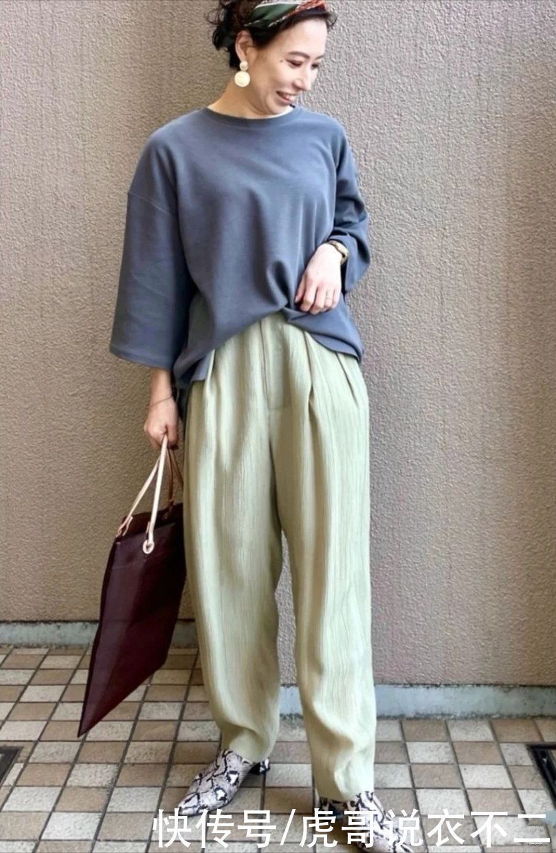 皮衣|“中年矮个女人”穿衣别太随便,学日本素人的搭配,简约又显气质