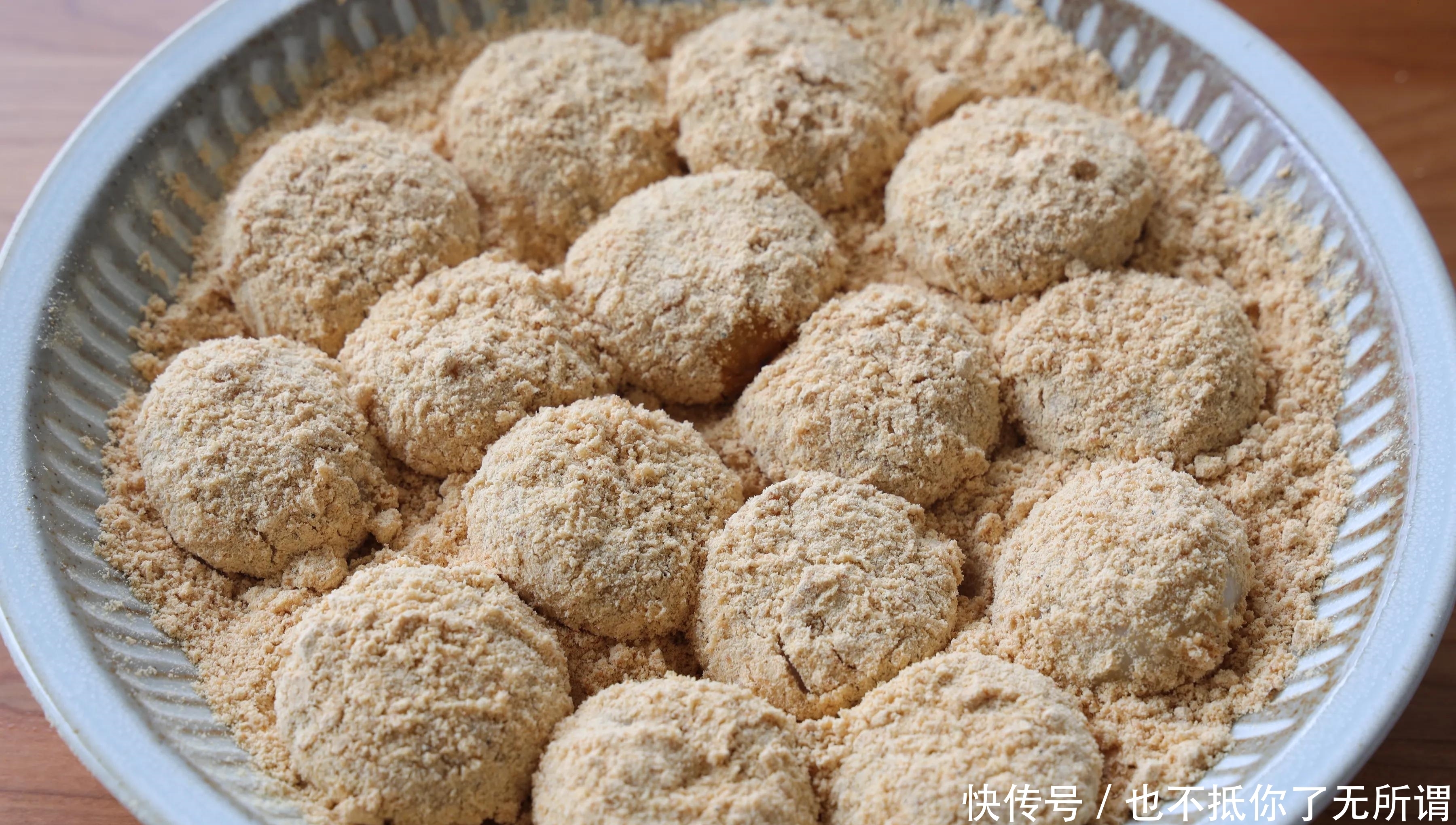 汤圆别直接煮着吃了,多加一步,好吃不甜腻,堪比街边小吃,香!