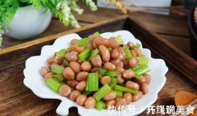 花生|生花生和熟花生,哪个更营养提醒5类人最好少碰,别不当回事