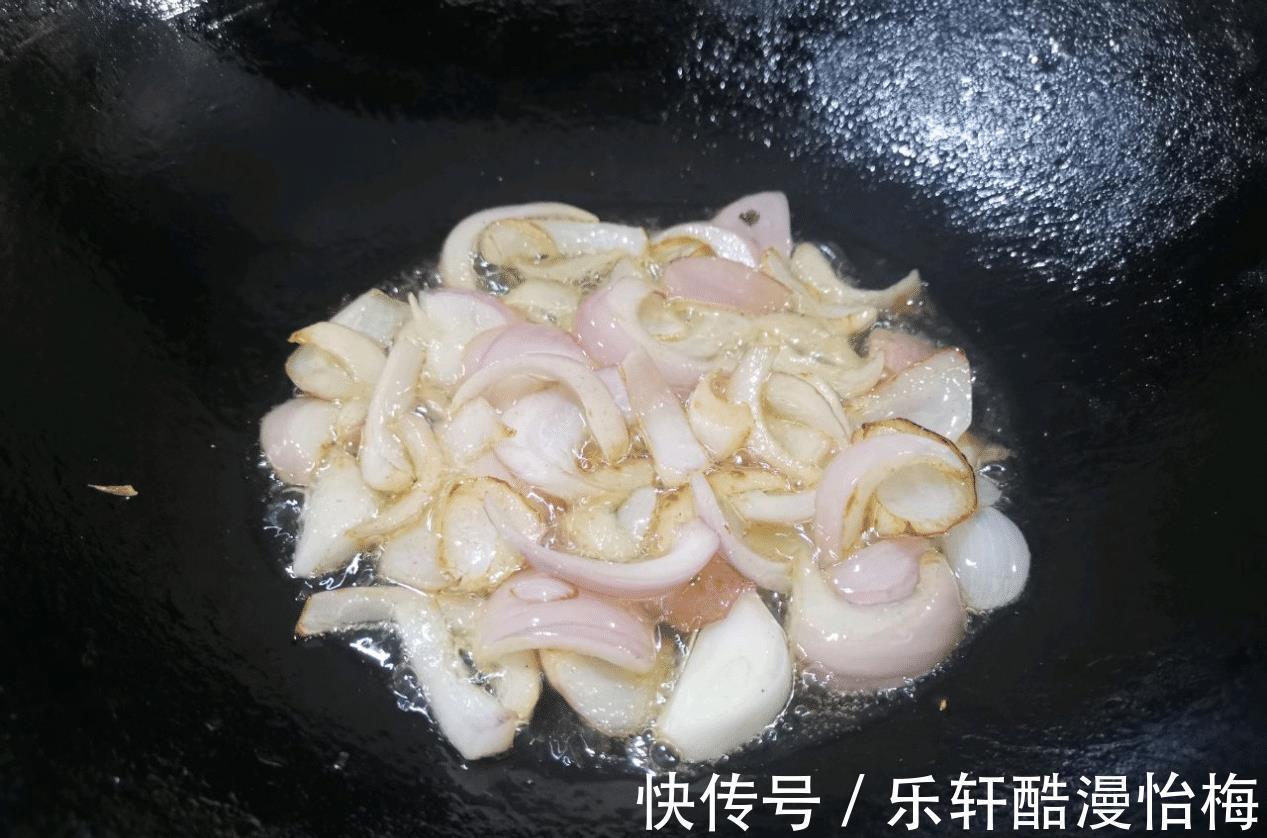 喜欢吃卤肉饭,那就自己做点卤肉,拌饭拌面或者是当菜都好吃