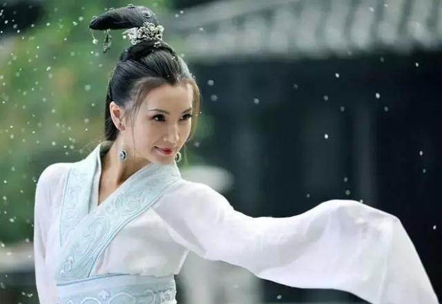 诗句|关于红颜佳人的5个诗句,流传千百年,让人津津乐道