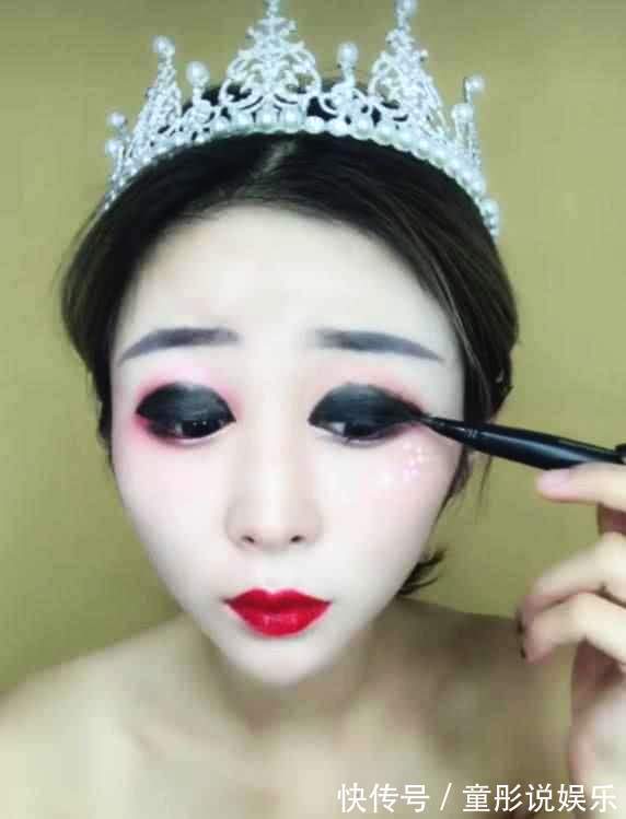 眼皮|新娘把眼线涂的特别厚,眼皮漆黑,当她睁开眼后,新郎傻住