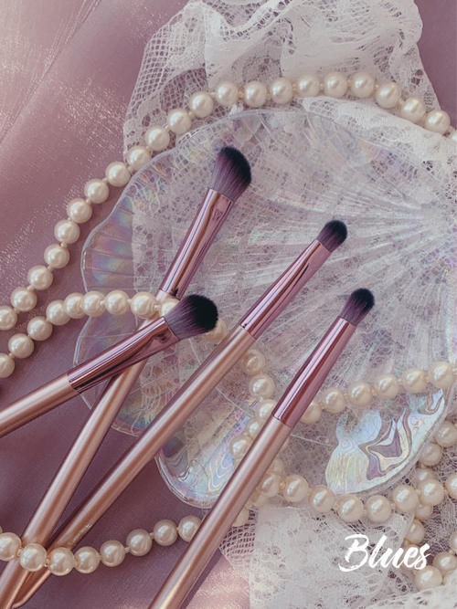 新手闭眼入！颜值与实力并存的平价化妆刷