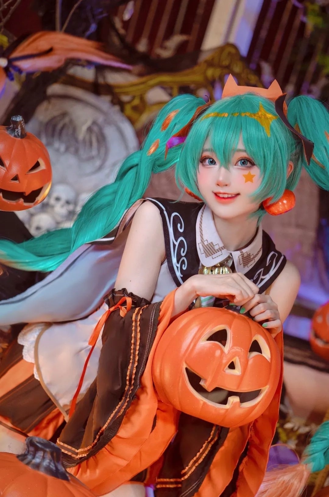 cos：万圣节南瓜miku—cos正片