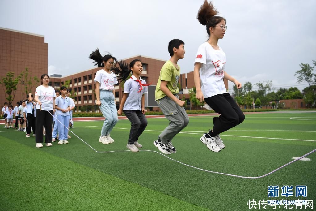 大学生|乡村来了大学生暑期志愿者