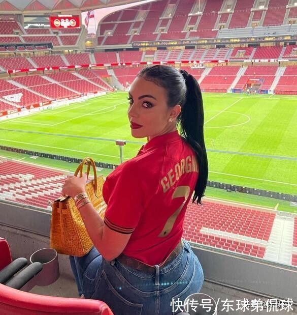 迷你罗|未婚先为C罗生下3个孩子,乔治娜为何不怕未来和C罗分手吗?