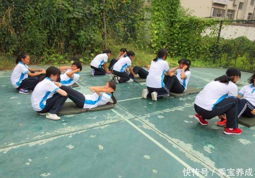 孩子们|“1到18岁身高表”出炉,初中生这个数才正常,你家孩子多高?