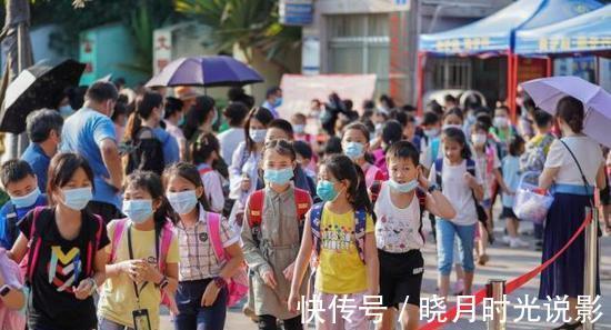 模式|教育部推行5+2教育模式,苦了老师,乐了家长