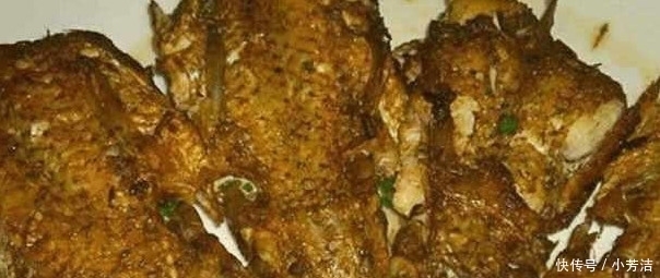 老外|老外来中国吃饭,明明点的是饼却端上来1条鱼,服务员:没送错