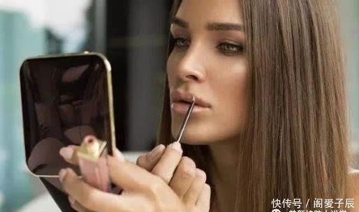 美妆博主|口红一抹就完事教你一些“心机”小技巧,唇红齿白不沾杯