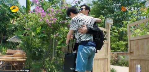 周迅|《向往4》宋威龙汪苏泷延期蹭饭，与周迅待遇差距大，原因太现实