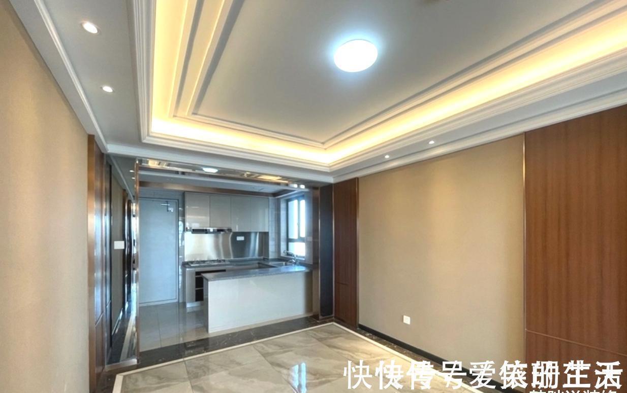 卧室|期待已久的精装房终于交钥匙了，简约清爽，买完家具就能拎包入住