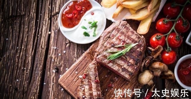 味道|过了45岁，身上的“老人味”越来越重，少吃3类食物，缓解尴尬