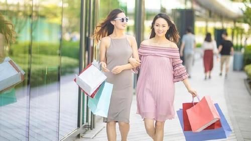 孕妈:怀孕3个月,满脸的痘痘,无脸见人了