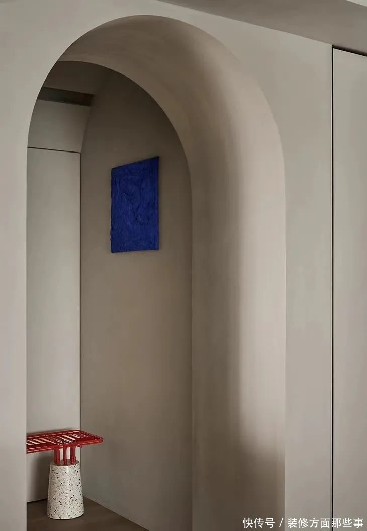 侘寂风混搭，造就美学盛宴，这个家有点儿时髦|198㎡大平层 | 主卧