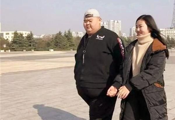 王浩楠|中國第一胖，他為減肥嘗試切胃也沒用，卻因愛情一年減掉400斤！