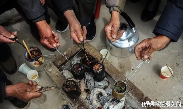 甘肃武山，吃着酥脆的油饼，喝着醇香的罐罐茶，是人生一大乐事