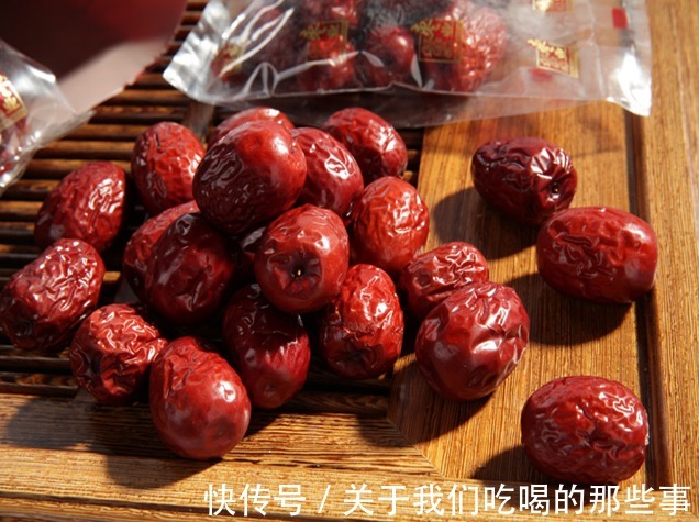 吃好|红枣生吃好还是熟吃好？牢记“3蒸3晾”，补气养血，1天3颗精神好